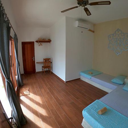 Golden Villa Gili Trawangan Exterior foto